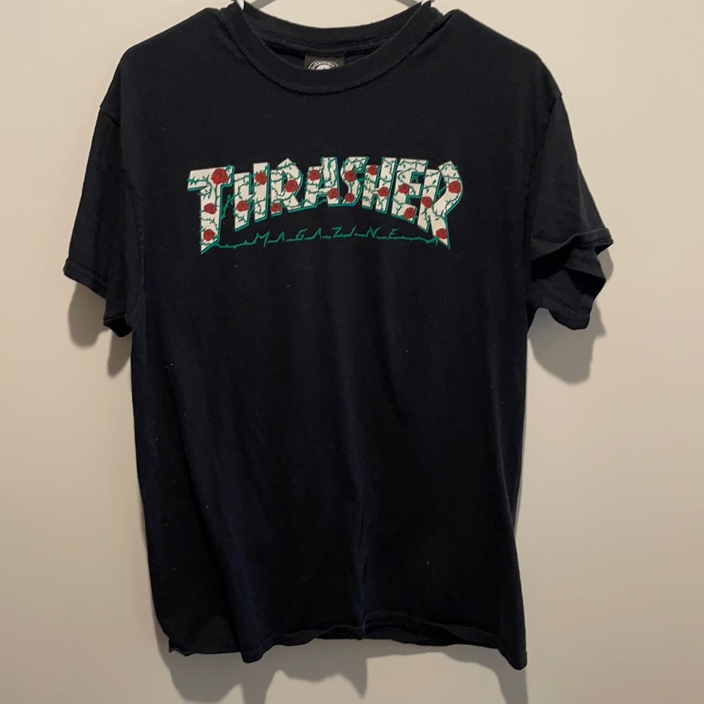 Thrasher rose tee